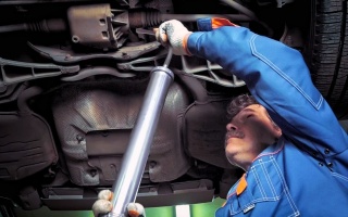 Замена масла в редукторе Genesis в Жуковском